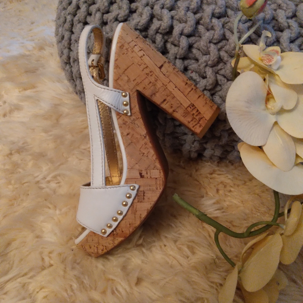Prada Shoes - Picture 2 of 5